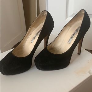 BRIAN ATWOOD BLACK SUEDE PUMPS SIZE 6